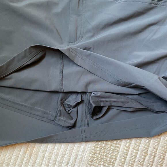 Eddie Bauer | Adventurer 2.0 Gray Skort, Size 4 - Picture 9 of 13